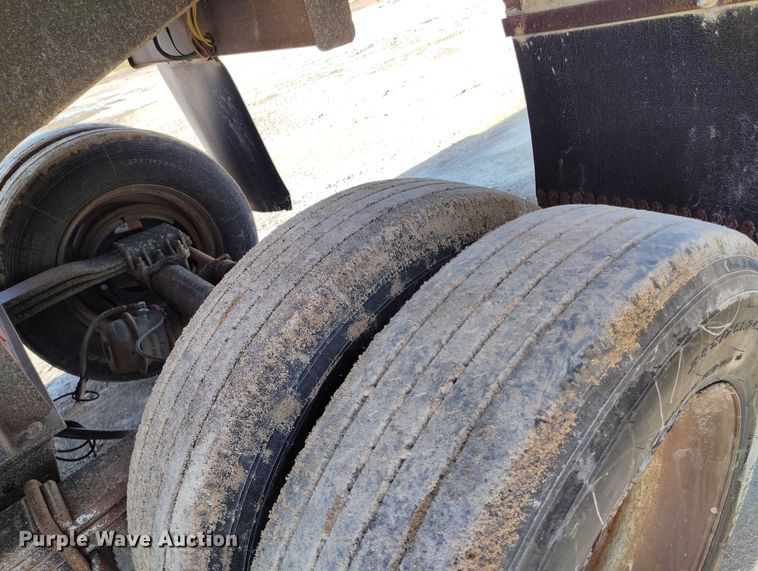 image for item DP4999 2006 Clement Starlite AR end dump trailer