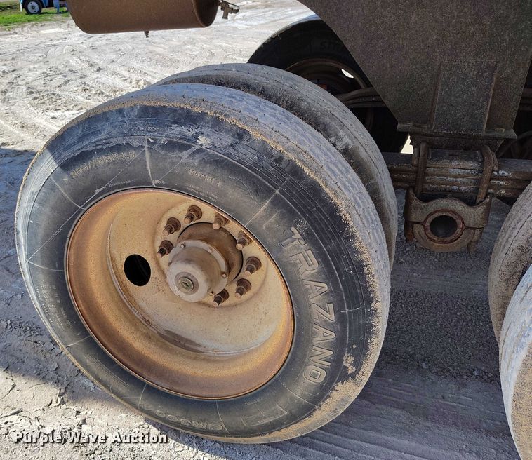 image for item DP4999 2006 Clement Starlite AR end dump trailer