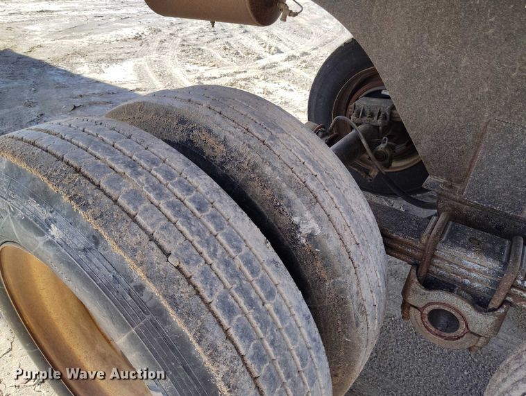 image for item DP4999 2006 Clement Starlite AR end dump trailer