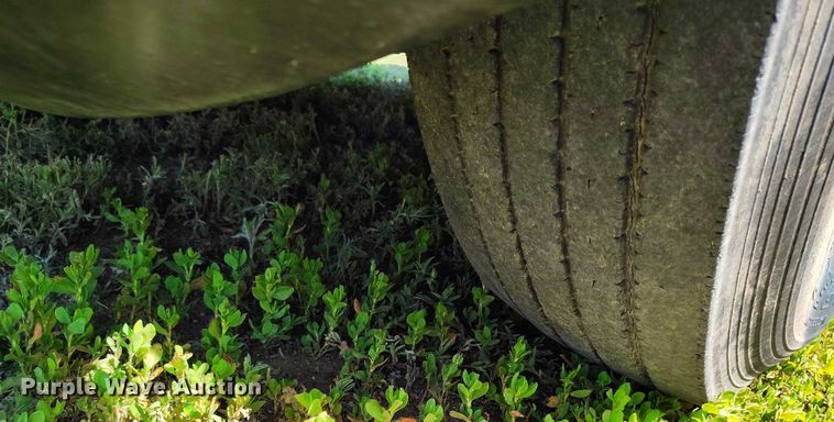 image for item DP5009 1993 Freightliner FLD semi truck