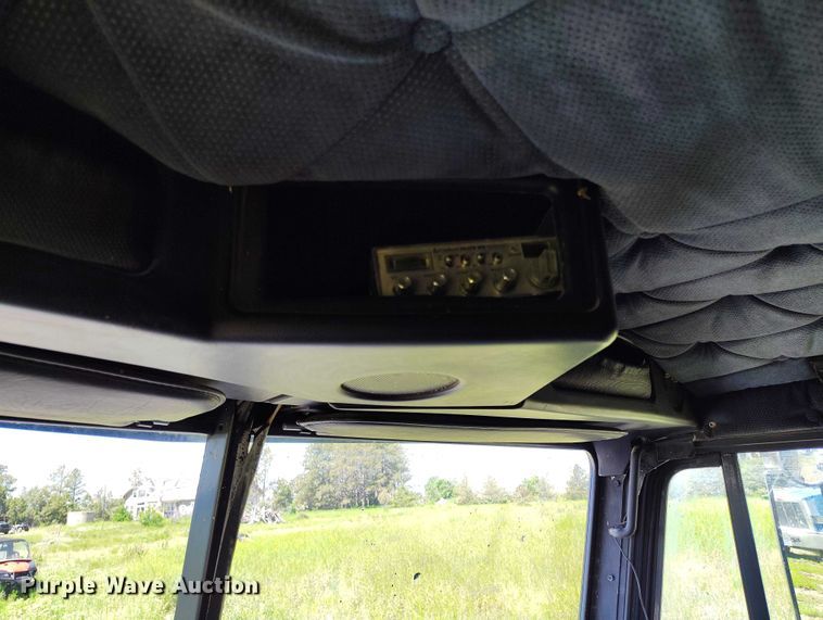 image for item DP5009 1993 Freightliner FLD semi truck