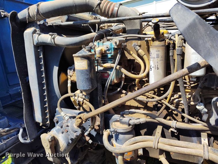 image for item DP5009 1993 Freightliner FLD semi truck