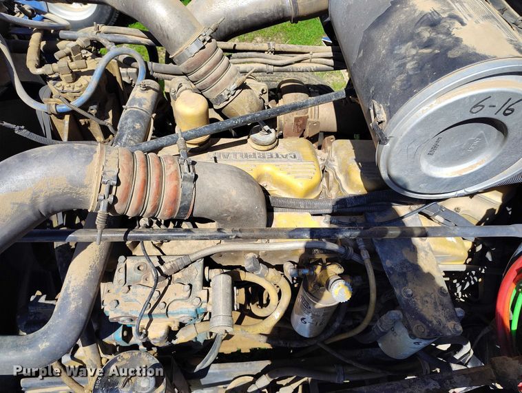 image for item DP5009 1993 Freightliner FLD semi truck