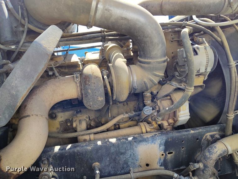 image for item DP5009 1993 Freightliner FLD semi truck