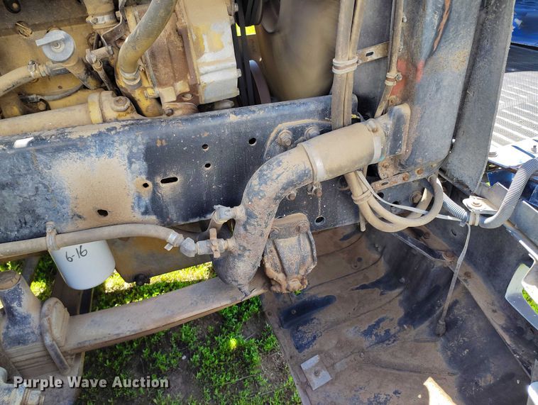 image for item DP5009 1993 Freightliner FLD semi truck