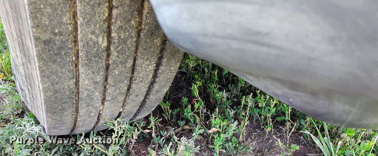 image for item DP5009 1993 Freightliner FLD semi truck