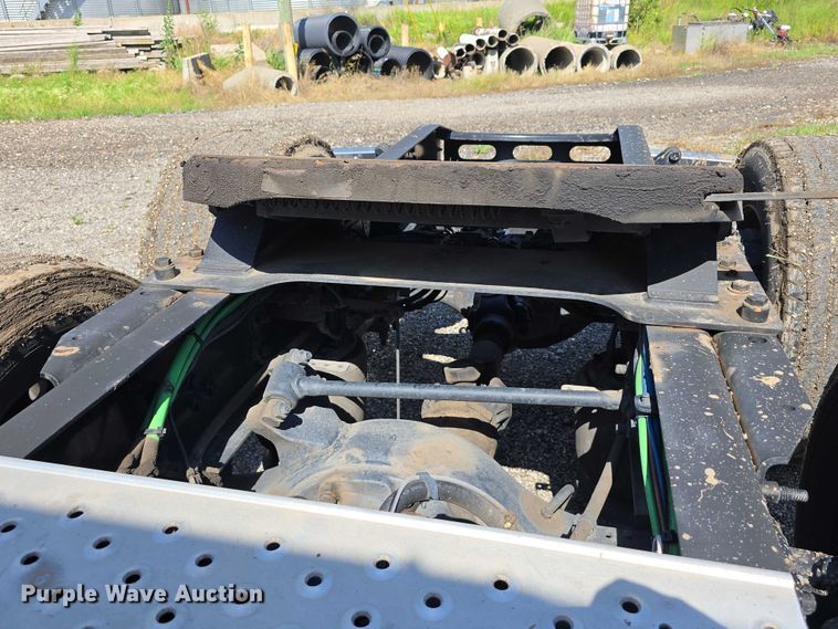 image for item DR3777 2021 Freightliner Cascadia 126 semi truck