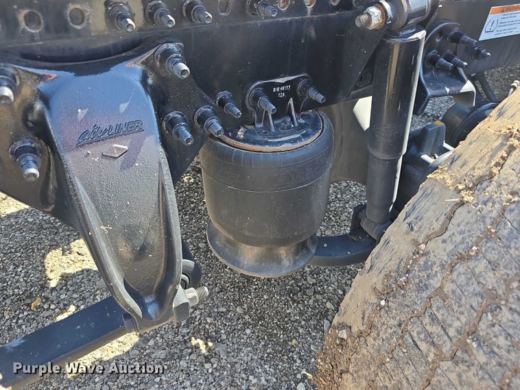 image for item DR3777 2021 Freightliner Cascadia 126 semi truck