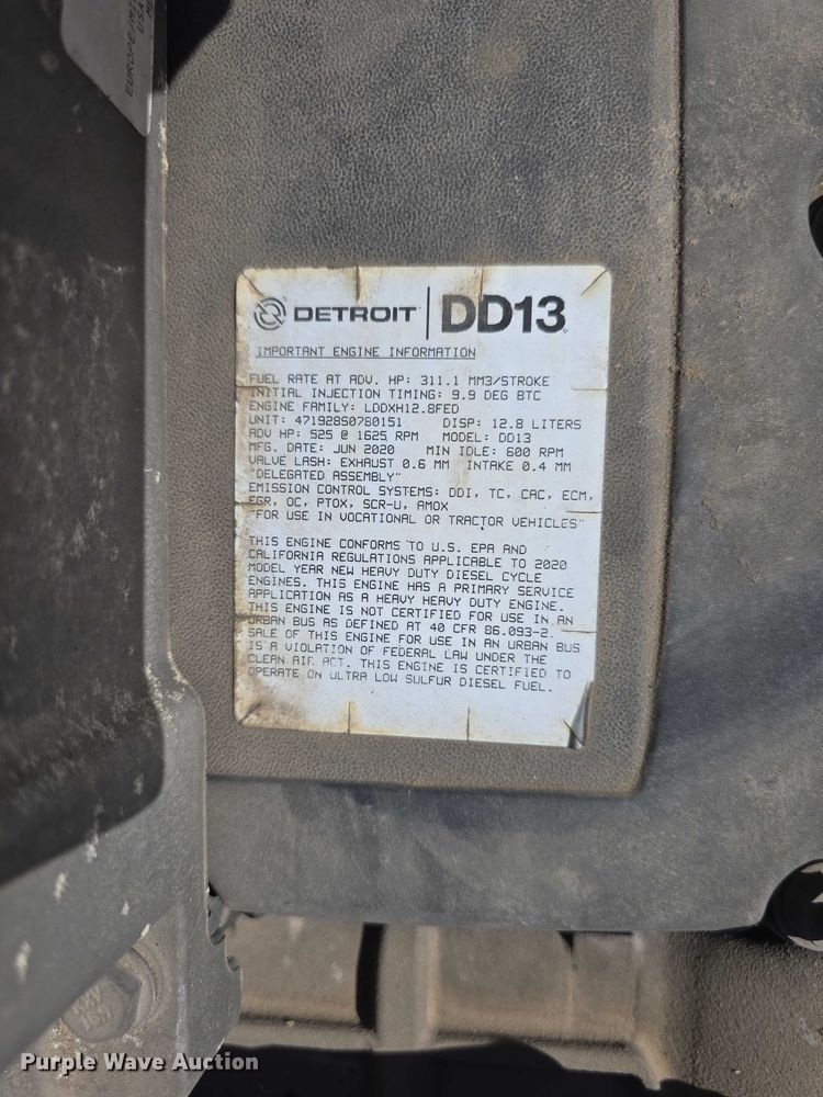 image for item DR3777 2021 Freightliner Cascadia 126 semi truck