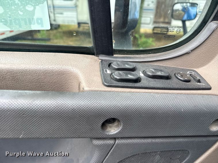 image for item DS3759 2011 Freightliner Cascadia semi truck