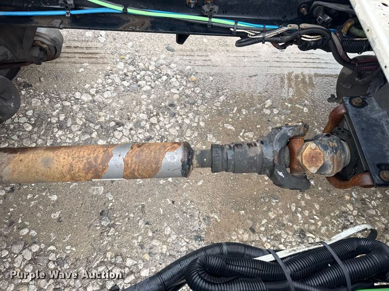 image for item DS3760 2007 Freightliner Columbia semi truck