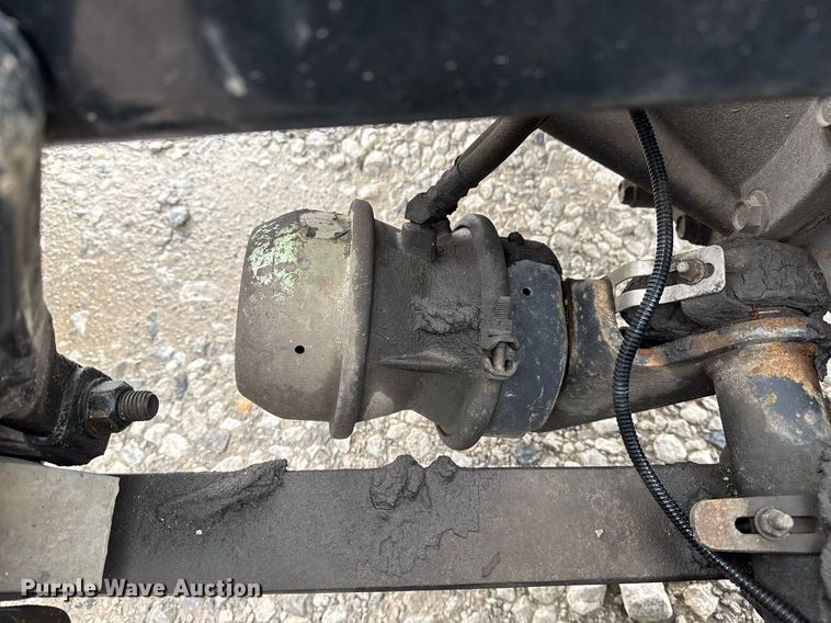 image for item DS3760 2007 Freightliner Columbia semi truck