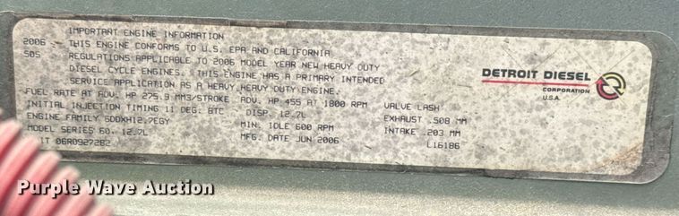 image for item DS3760 2007 Freightliner Columbia semi truck