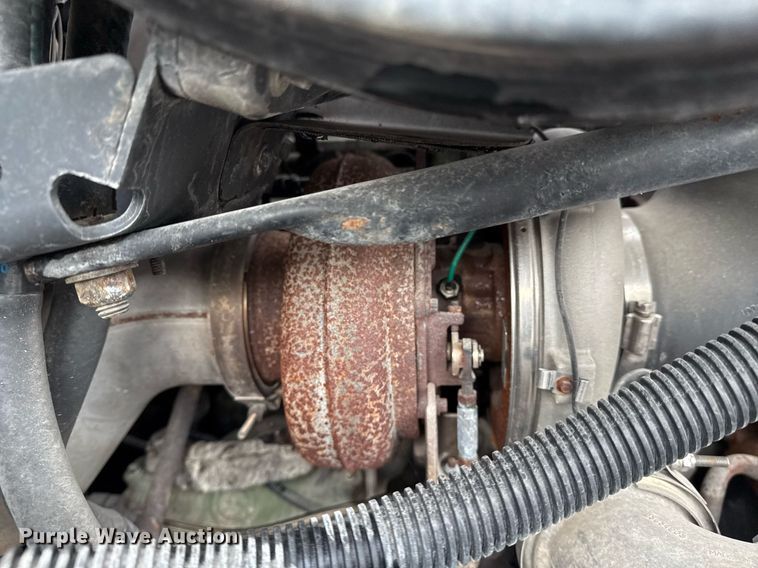 image for item DS3760 2007 Freightliner Columbia semi truck