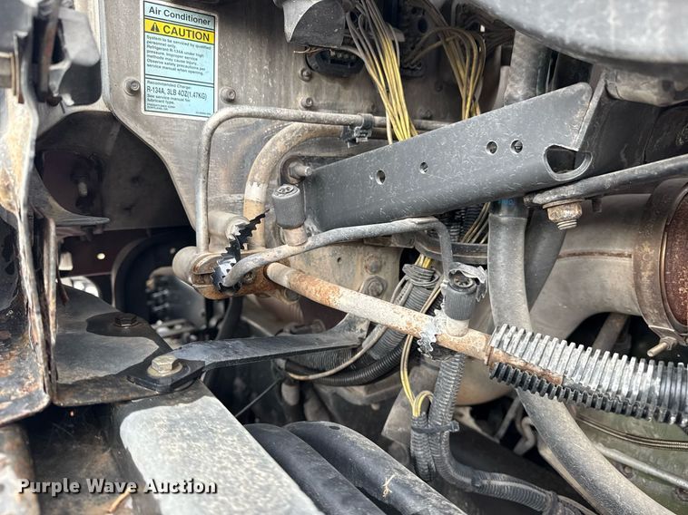 image for item DS3760 2007 Freightliner Columbia semi truck