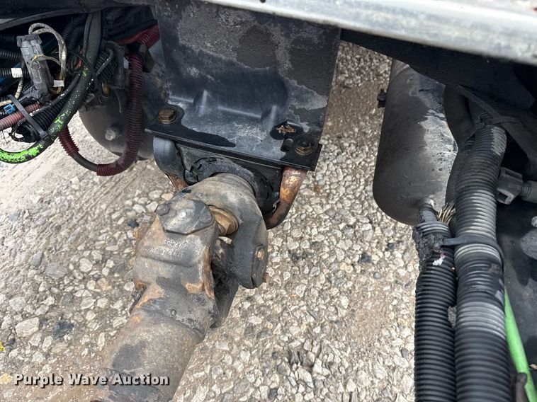 image for item DS3761 2007 Freightliner Columbia semi truck