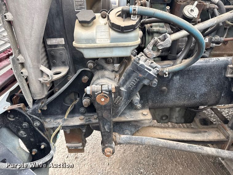 image for item DS3761 2007 Freightliner Columbia semi truck