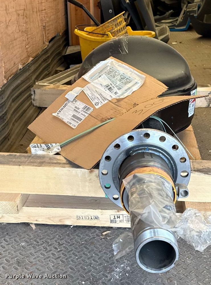 image for item DS3761 2007 Freightliner Columbia semi truck