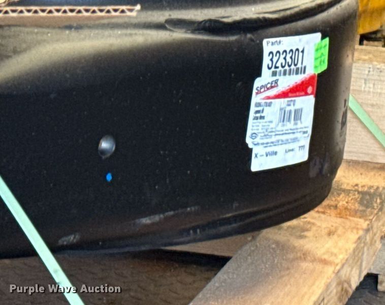 image for item DS3761 2007 Freightliner Columbia semi truck