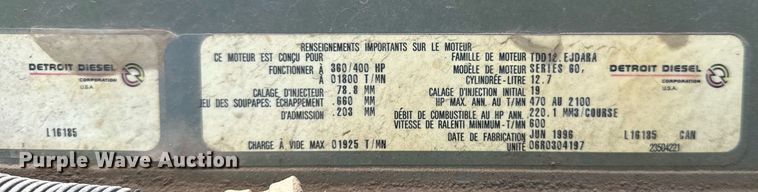 image for item DS3766 1997 Freightliner FLD120 semi truck