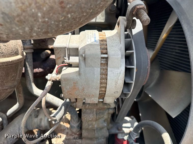 image for item DS3766 1997 Freightliner FLD120 semi truck