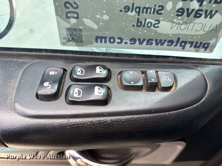 image for item DS3792 2020 Peterbilt 389 semi truck