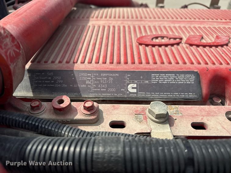 image for item DS3792 2020 Peterbilt 389 semi truck