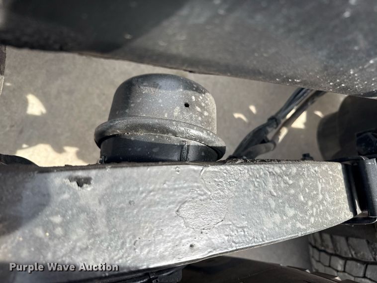 image for item DS3792 2020 Peterbilt 389 semi truck