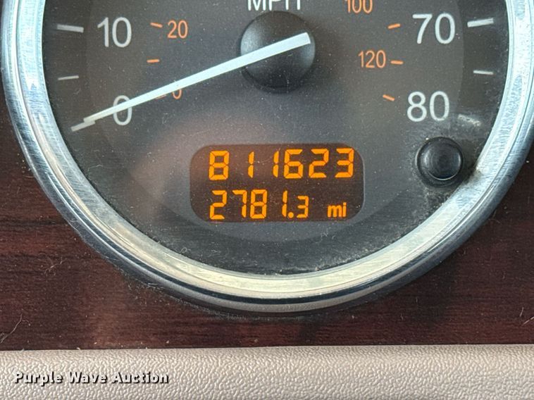 image for item DS3793 2018 Peterbilt 389 semi truck