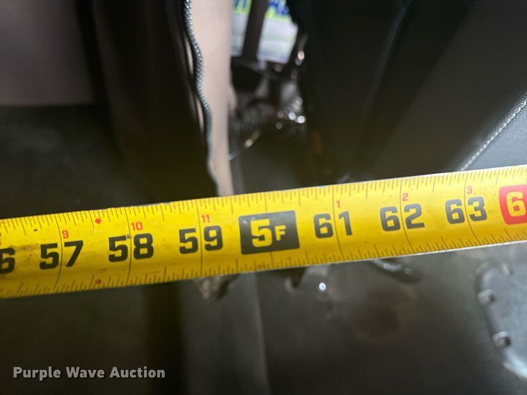 image for item DS3793 2018 Peterbilt 389 semi truck