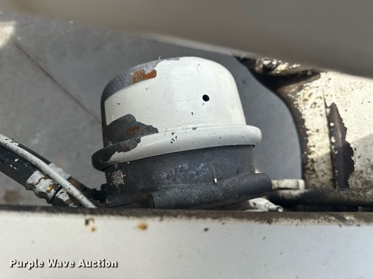 image for item DS3793 2018 Peterbilt 389 semi truck