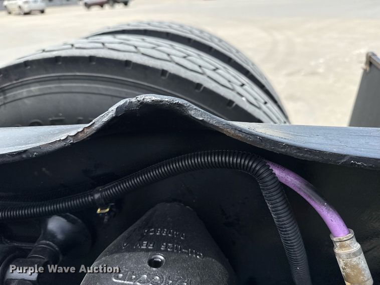 image for item DS3794 2019 Peterbilt 389 semi truck