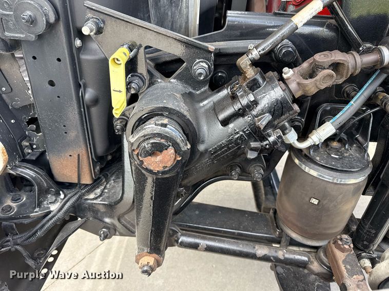 image for item DS3794 2019 Peterbilt 389 semi truck