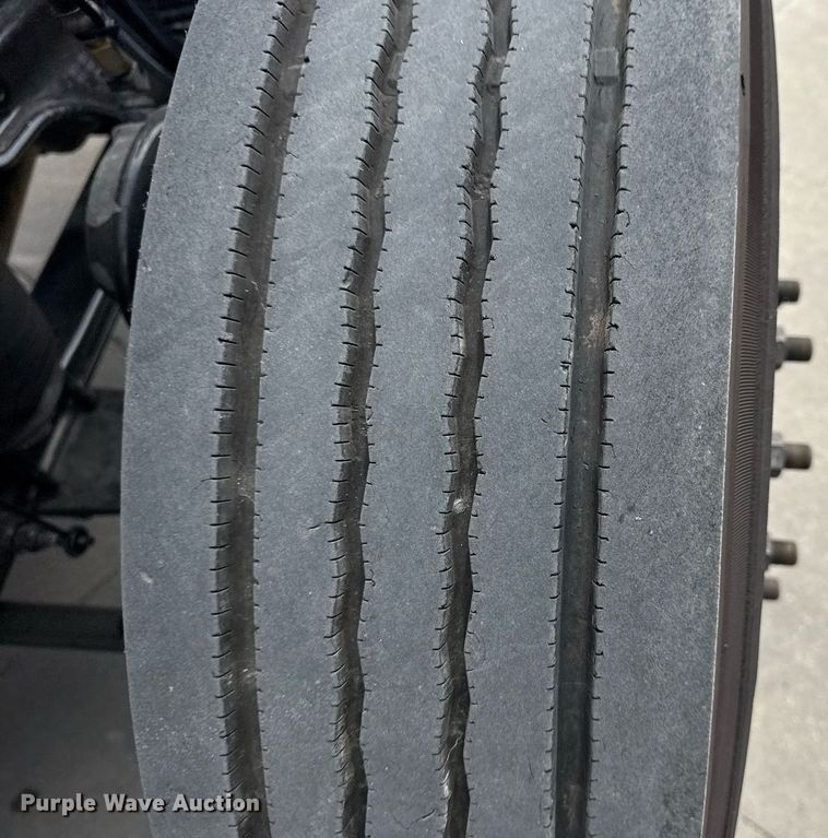 image for item DS3794 2019 Peterbilt 389 semi truck