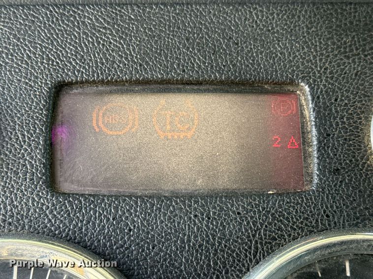 image for item DS3795 2019 Peterbilt 389 semi truck