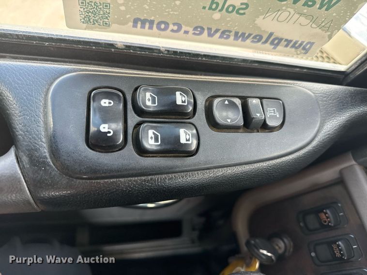 image for item DS3795 2019 Peterbilt 389 semi truck