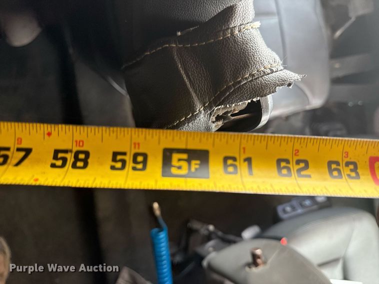 image for item DS3795 2019 Peterbilt 389 semi truck