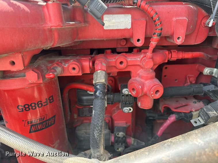 image for item DS3795 2019 Peterbilt 389 semi truck