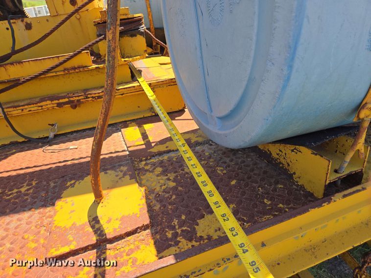 image for item DT4875 1985 International 1654 pressure digger truck