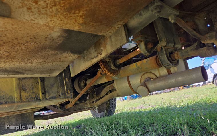 image for item DT4875 1985 International 1654 pressure digger truck