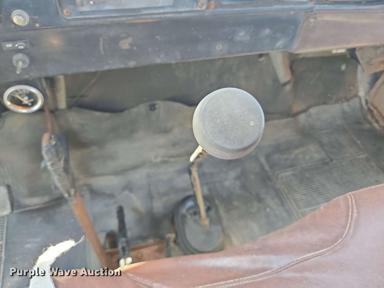 image for item DT4875 1985 International 1654 pressure digger truck