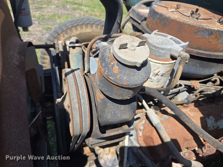 image for item DT4875 1985 International 1654 pressure digger truck