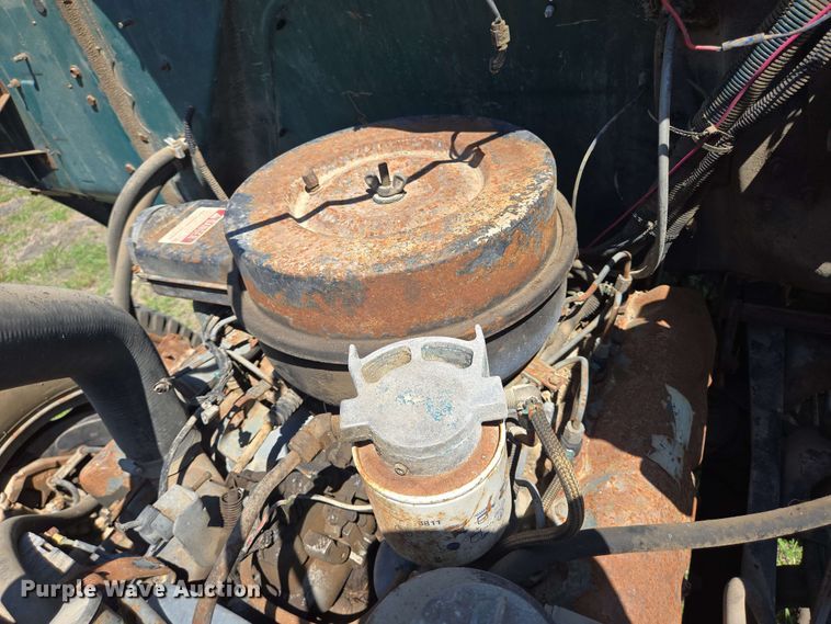 image for item DT4875 1985 International 1654 pressure digger truck