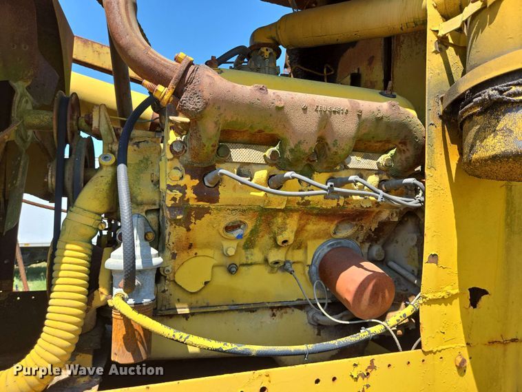 image for item DT4875 1985 International 1654 pressure digger truck