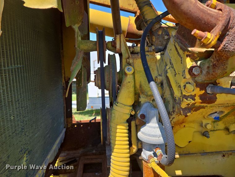 image for item DT4875 1985 International 1654 pressure digger truck