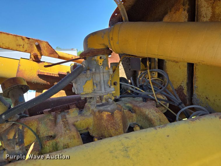 image for item DT4875 1985 International 1654 pressure digger truck