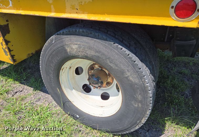 image for item DT4875 1985 International 1654 pressure digger truck