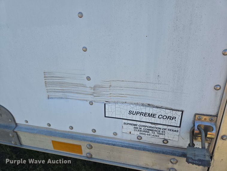 image for item DT4876 2004 Chevrolet W5500 box truck