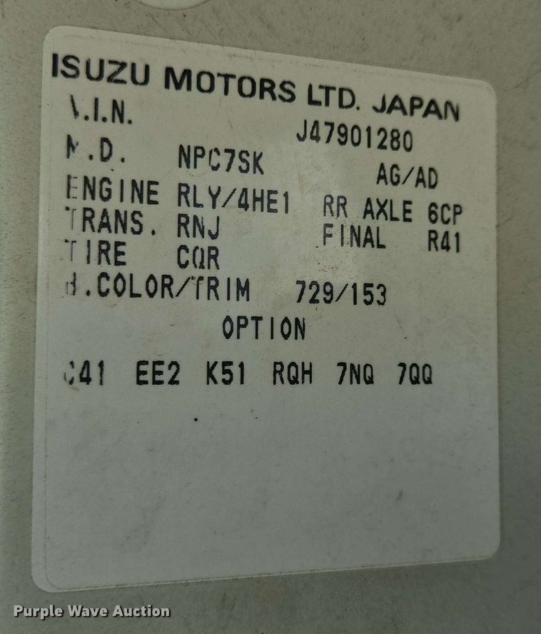 image for item DT4876 2004 Chevrolet W5500 box truck