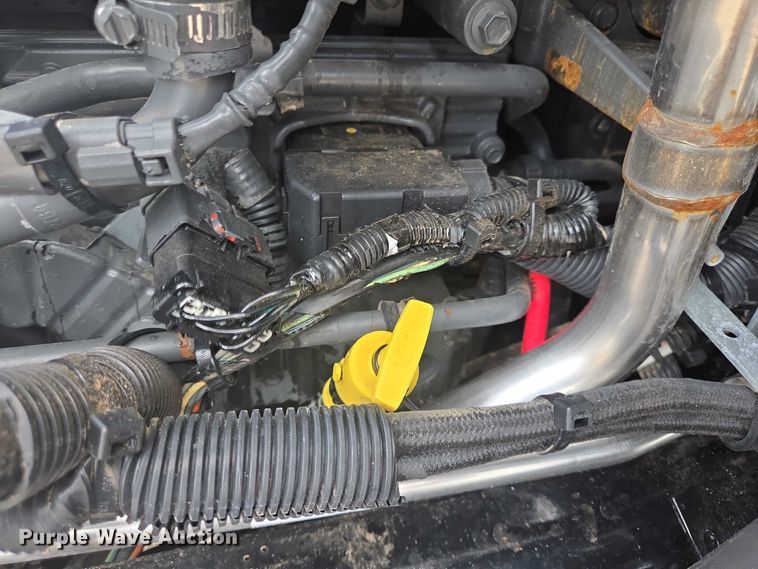 image for item DT4916 2013 Kenworth T370 truck cab and chassis